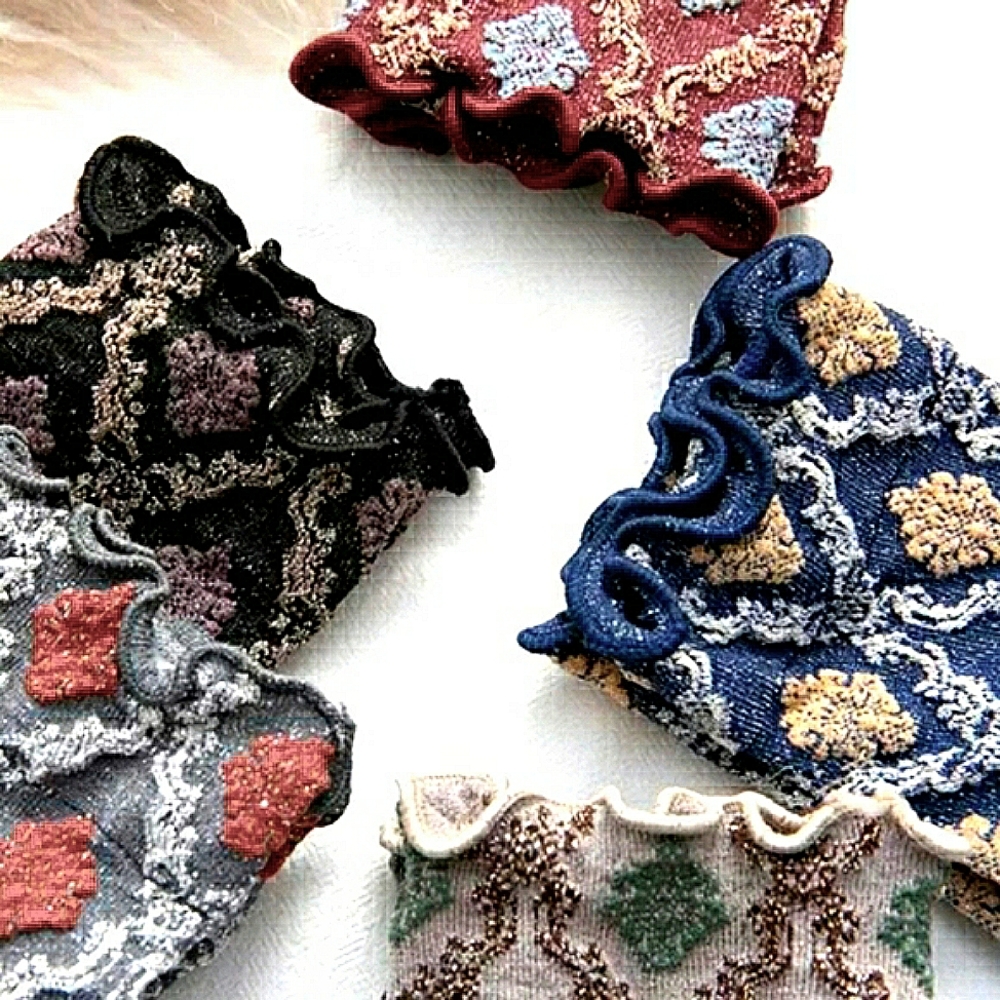 Holiday Season Jacquard Damask Socks - Picture 3 of 4